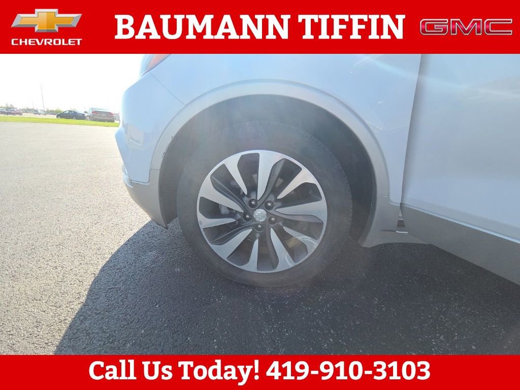 Used 2018 Buick Encore Essence FWD image 19