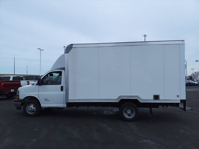 New 2024 Chevrolet Express 4500 w/ Power Convenience Package RWD image 7