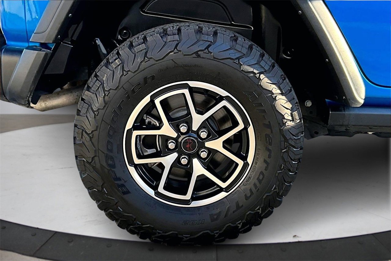 Certified 2024 Jeep Wrangler Unlimited Rubicon w/ Technology Group image 35