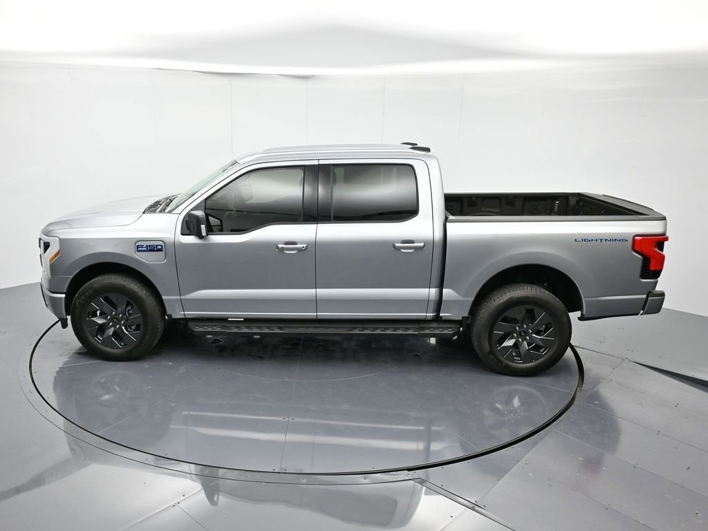 New 2025 Ford F150 Lightning Flash image 38