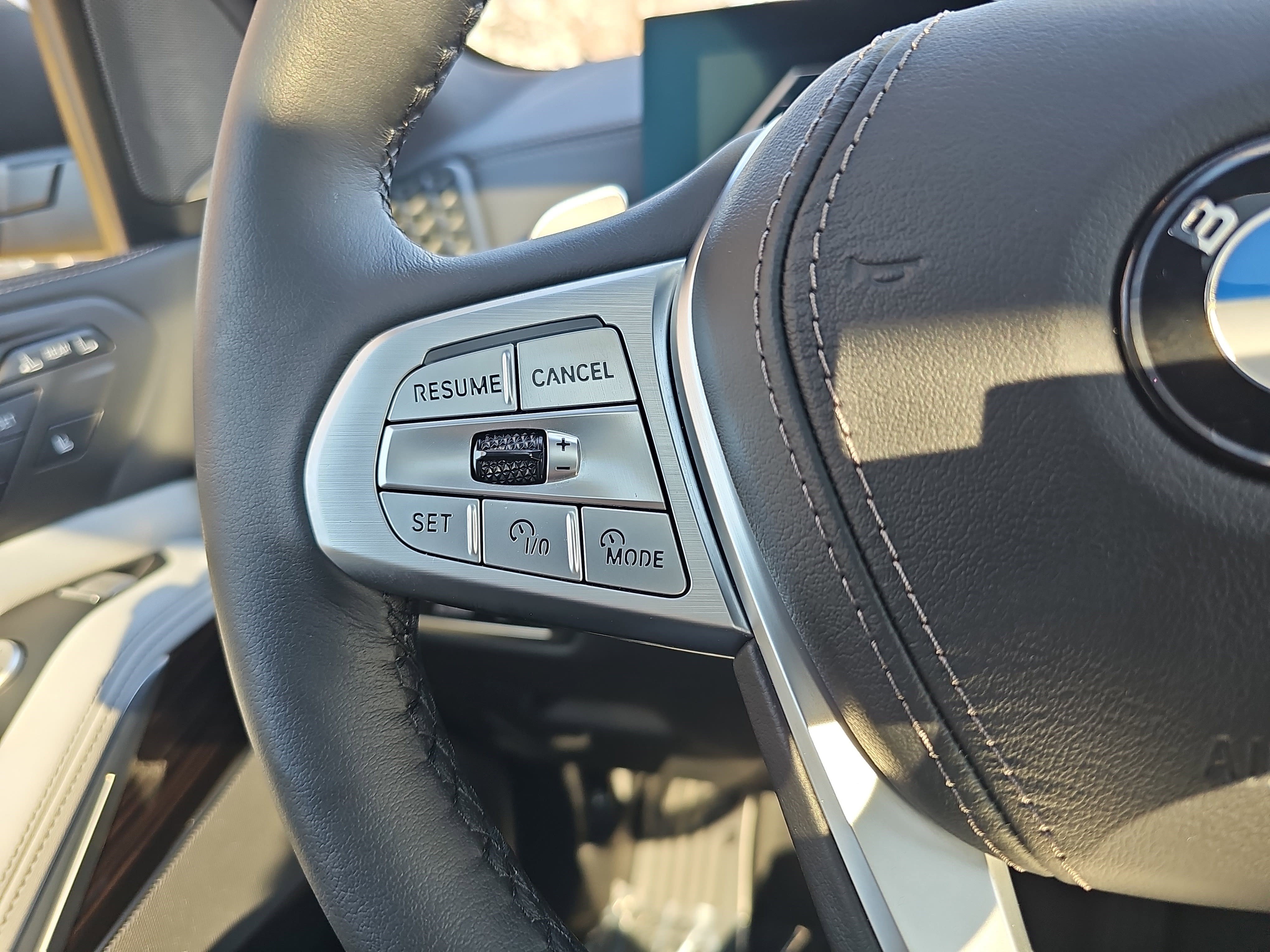 Certified 2024 BMW X7 xDrive40i image 18