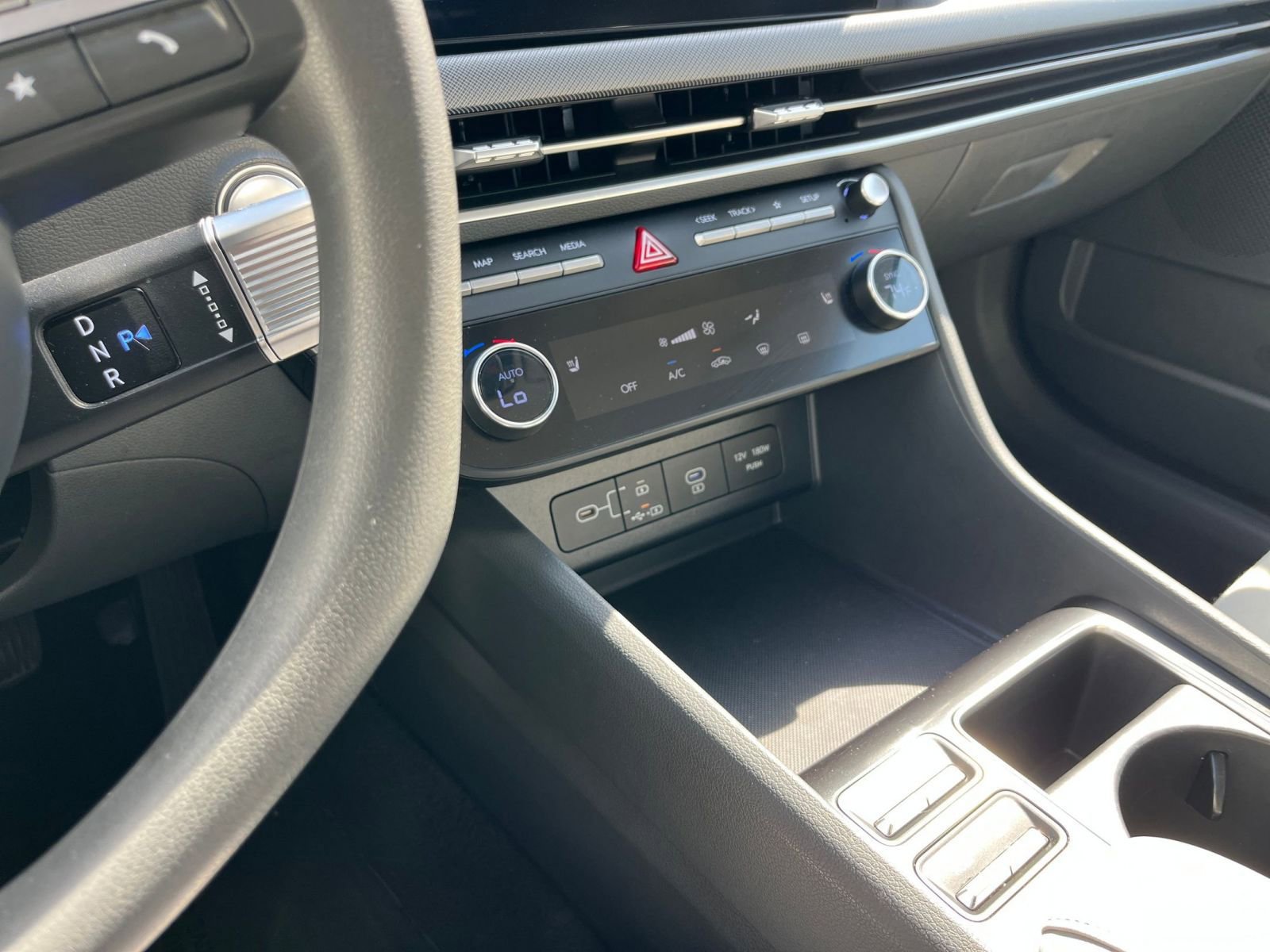 Used 2025 Hyundai Sonata SEL FWD image 42