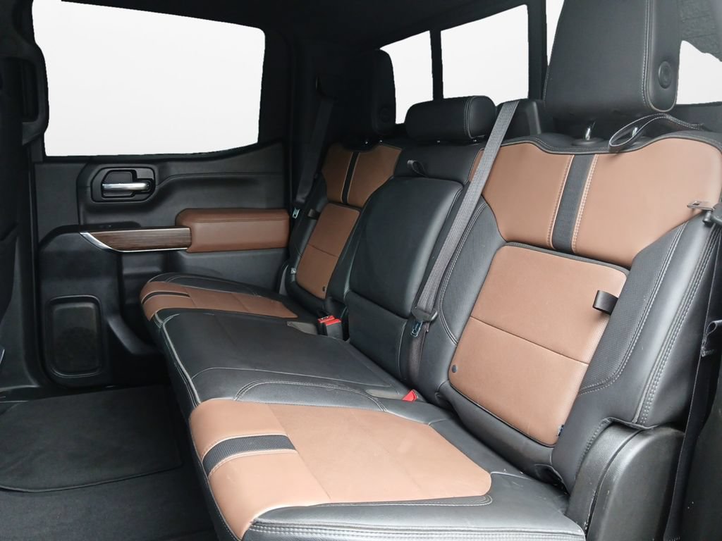 Used 2022 Chevrolet Silverado 1500 High Country w/ Technology Package AWD/4WD image 22