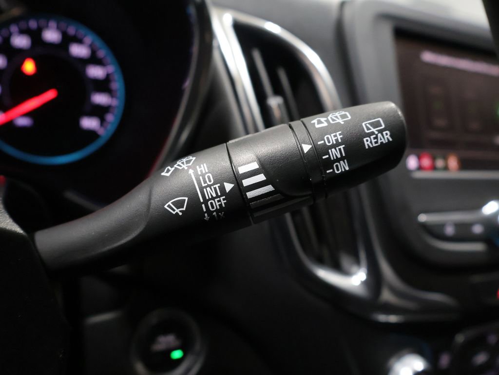 Used 2020 Chevrolet Equinox LT image 36