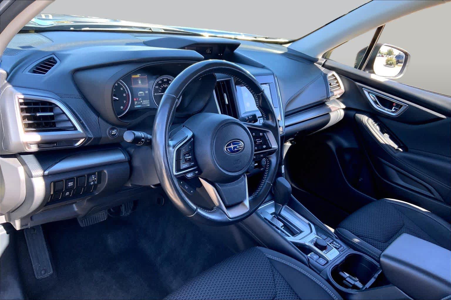Used 2023 Subaru Forester Premium AWD/4WD image 17