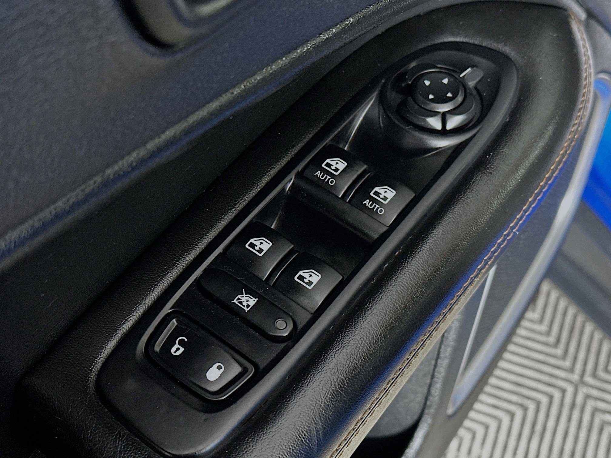 Used 2019 Jeep Compass Limited image 17