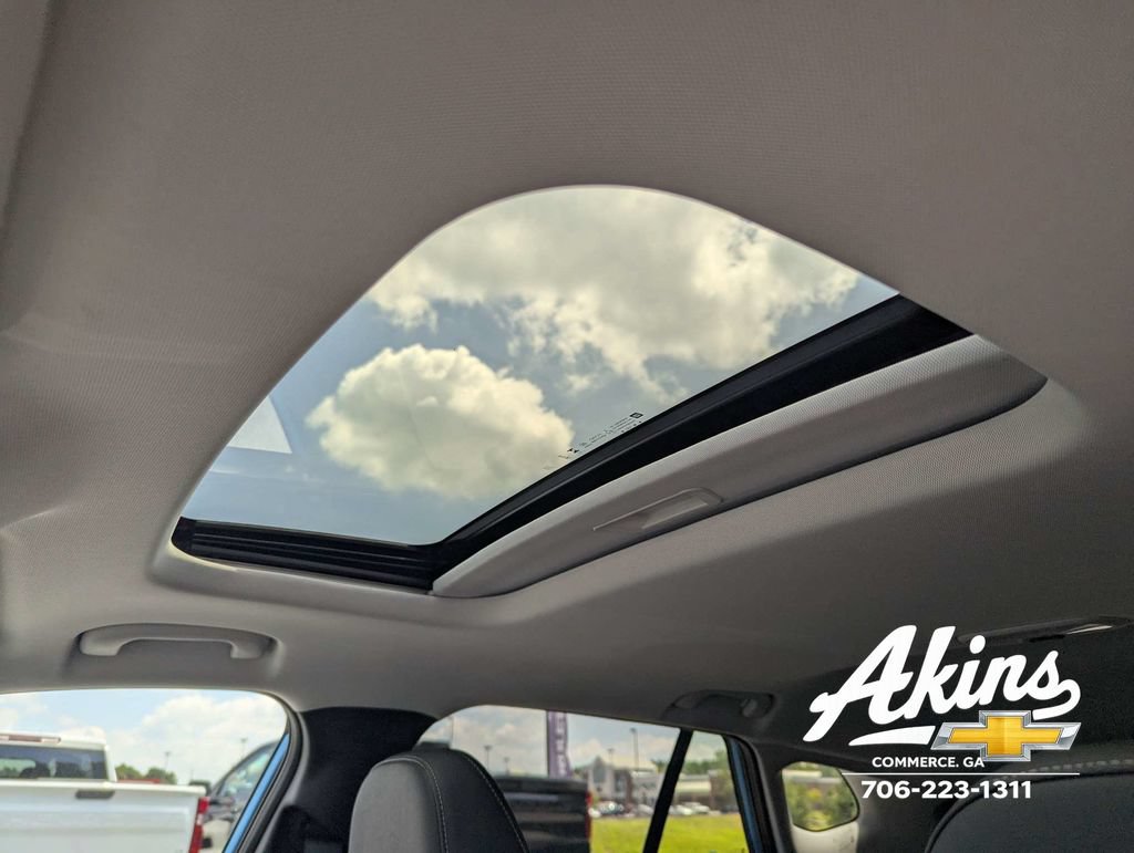 New 2026 Chevrolet Trax LT w/ Sunroof Package FWD image 20