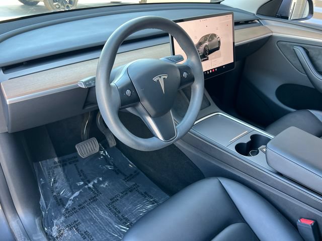 Used 2023 Tesla Model Y Long Range AWD/4WD image 27