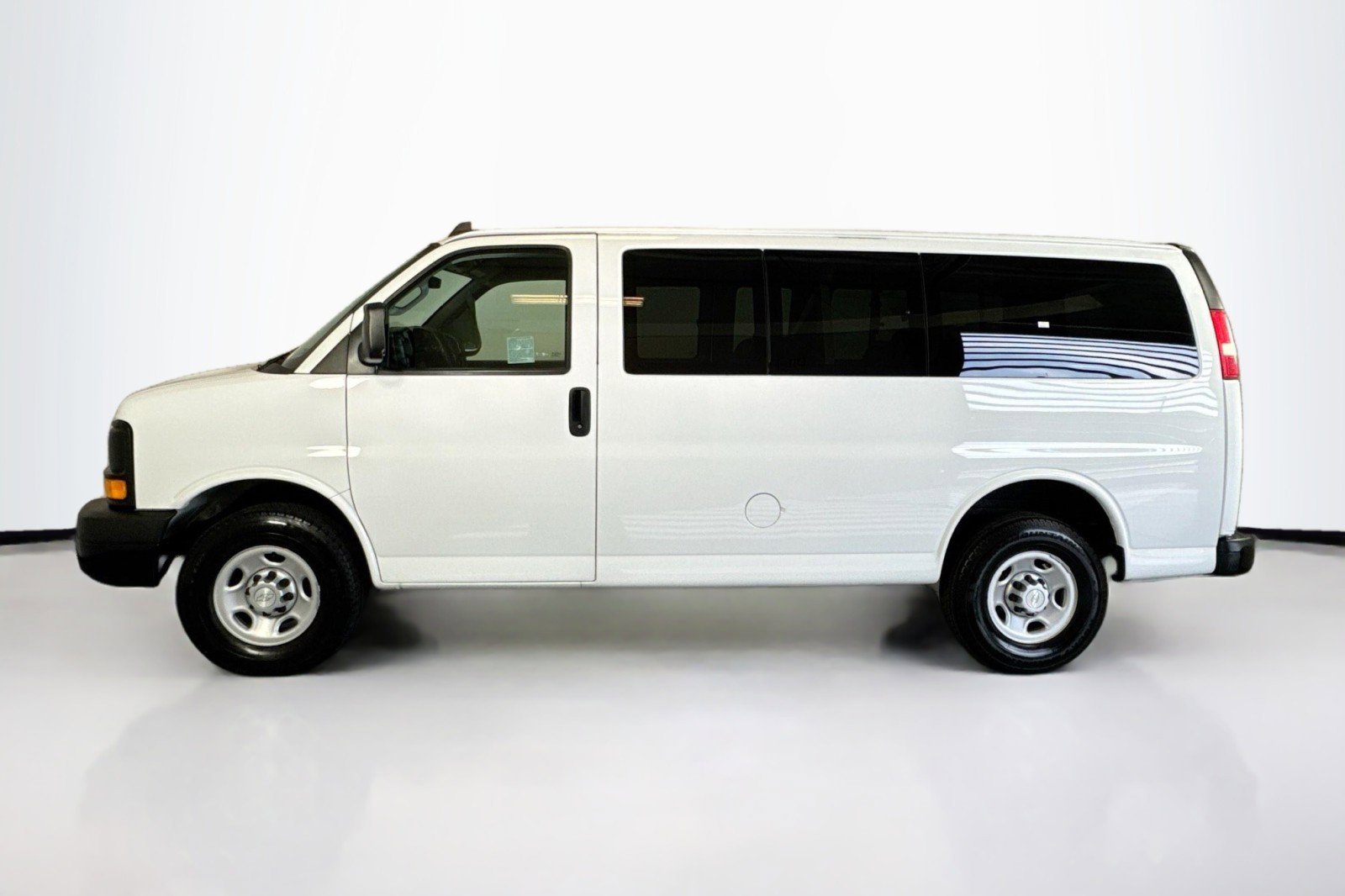 Used 2016 Chevrolet Express 2500 LS image 8