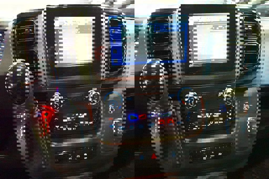 Used 2024 RAM ProMaster 3500 w/ Convenience Group image 20