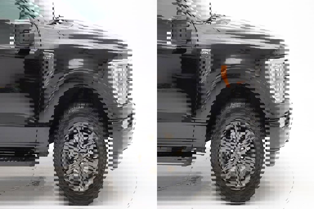 Used 2023 Ford F150 Lariat w/ Equipment Group 502A High image 3