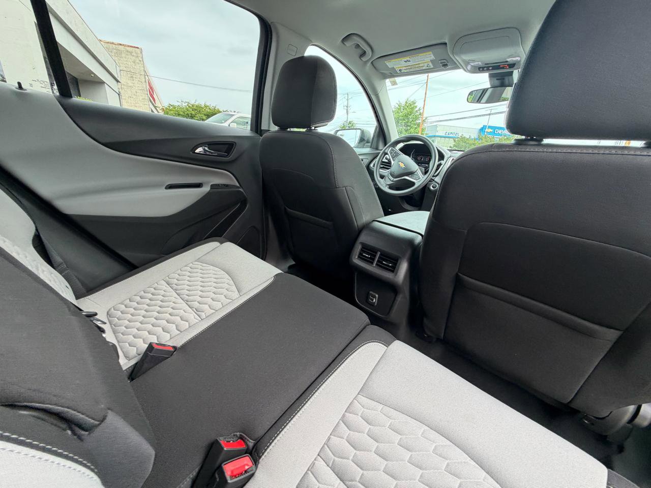 Used 2021 Chevrolet Equinox LS w/ LS Convenience Package FWD image 39