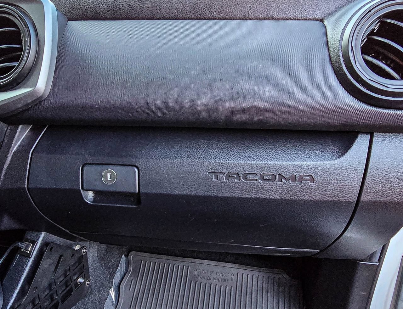 Used 2023 Toyota Tacoma TRD Pro AWD/4WD image 45