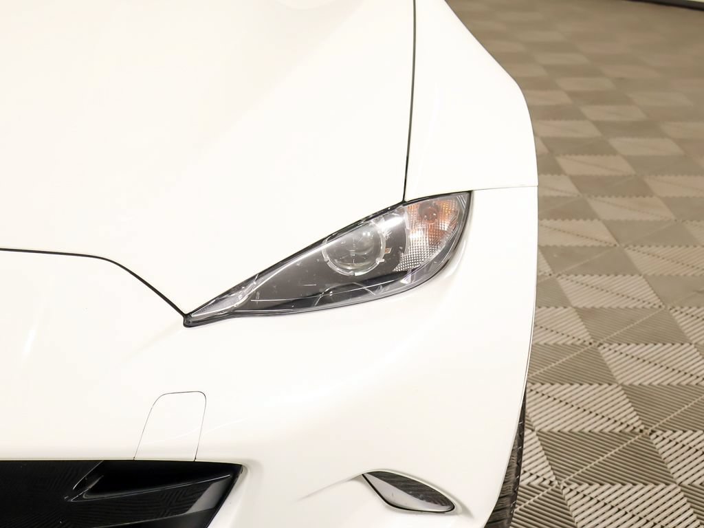 Used 2020 MAZDA MX-5 Miata RF 100th Anniversary RWD image 13