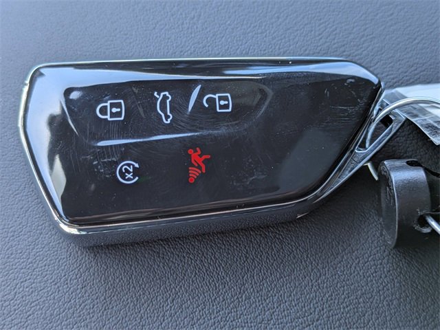 New 2026 Volkswagen Atlas Cross Sport SEL R-Line image 30