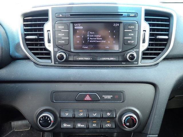 Used 2018 Kia Sportage LX AWD/4WD image 15
