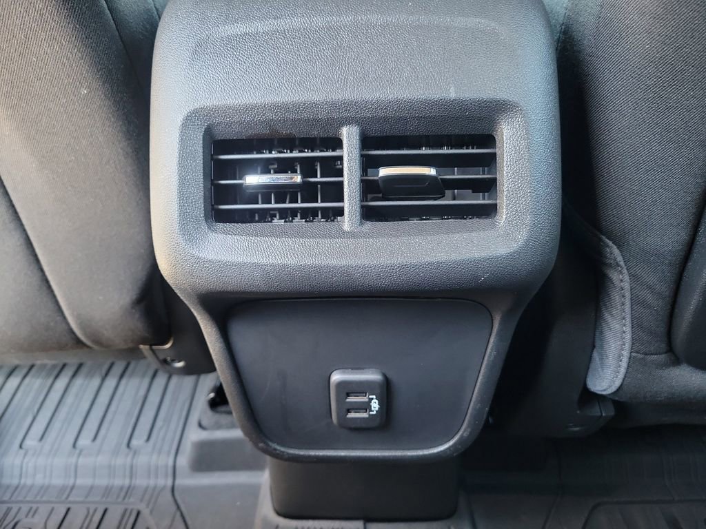 Used 2021 GMC Terrain SLE w/ Driver Convenience Package image 17