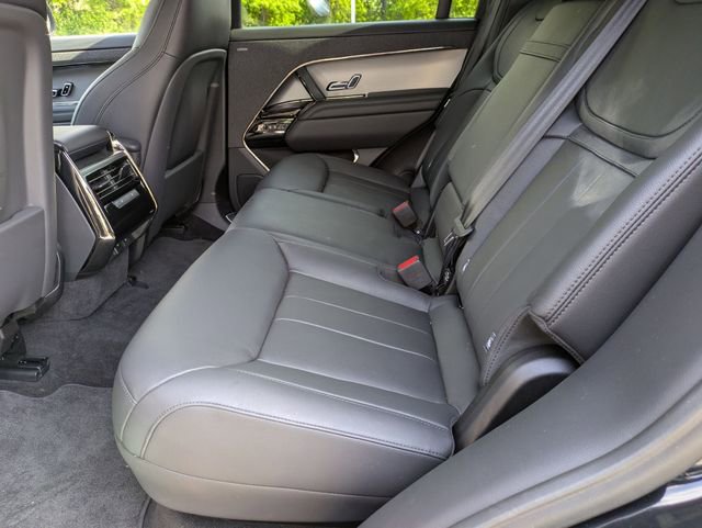 Used 2025 Land Rover Range Rover Sport S image 28