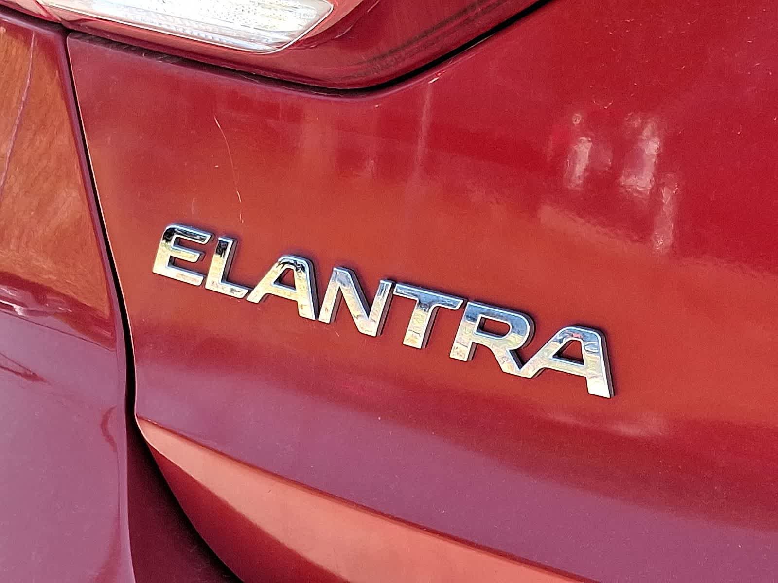 Used 2018 Hyundai Elantra SEL FWD image 34