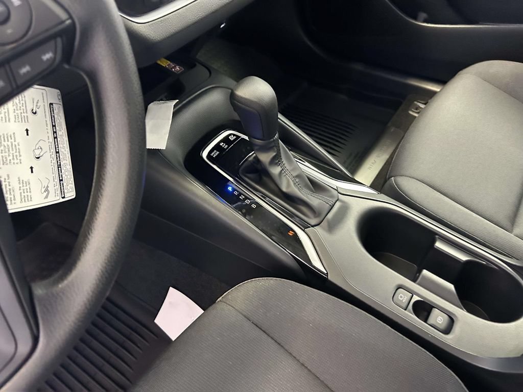 Used 2026 Toyota Corolla LE w/ LE Premium Package FWD image 21