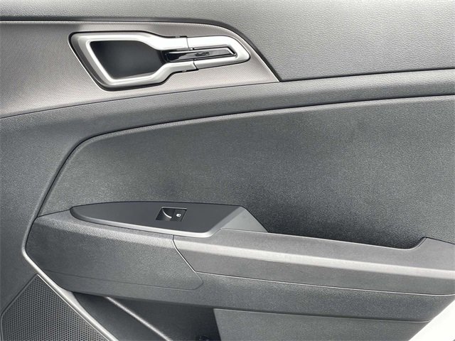 New 2026 Kia Sportage LX w/ LX Convenience Package image 16