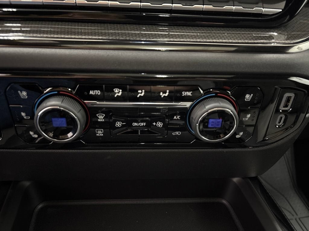 New 2026 Chevrolet Silverado 2500 ZR2 AWD/4WD image 22