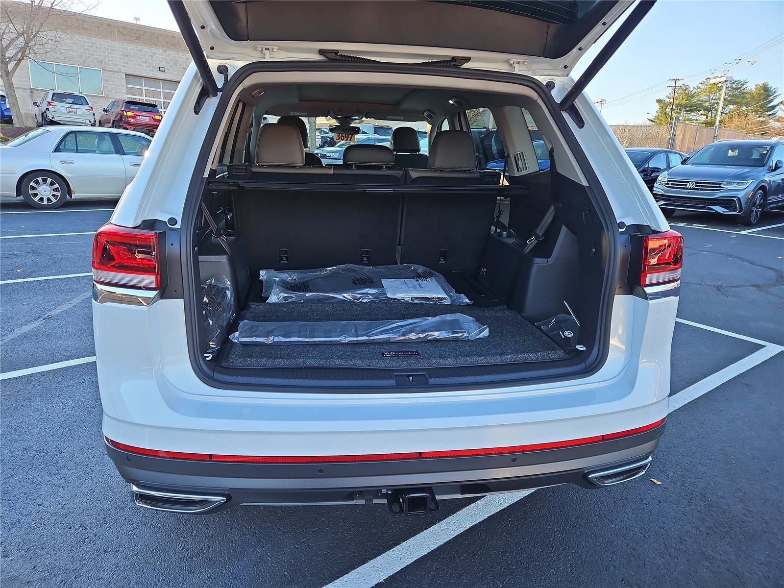 New 2026 Volkswagen Atlas SEL image 5