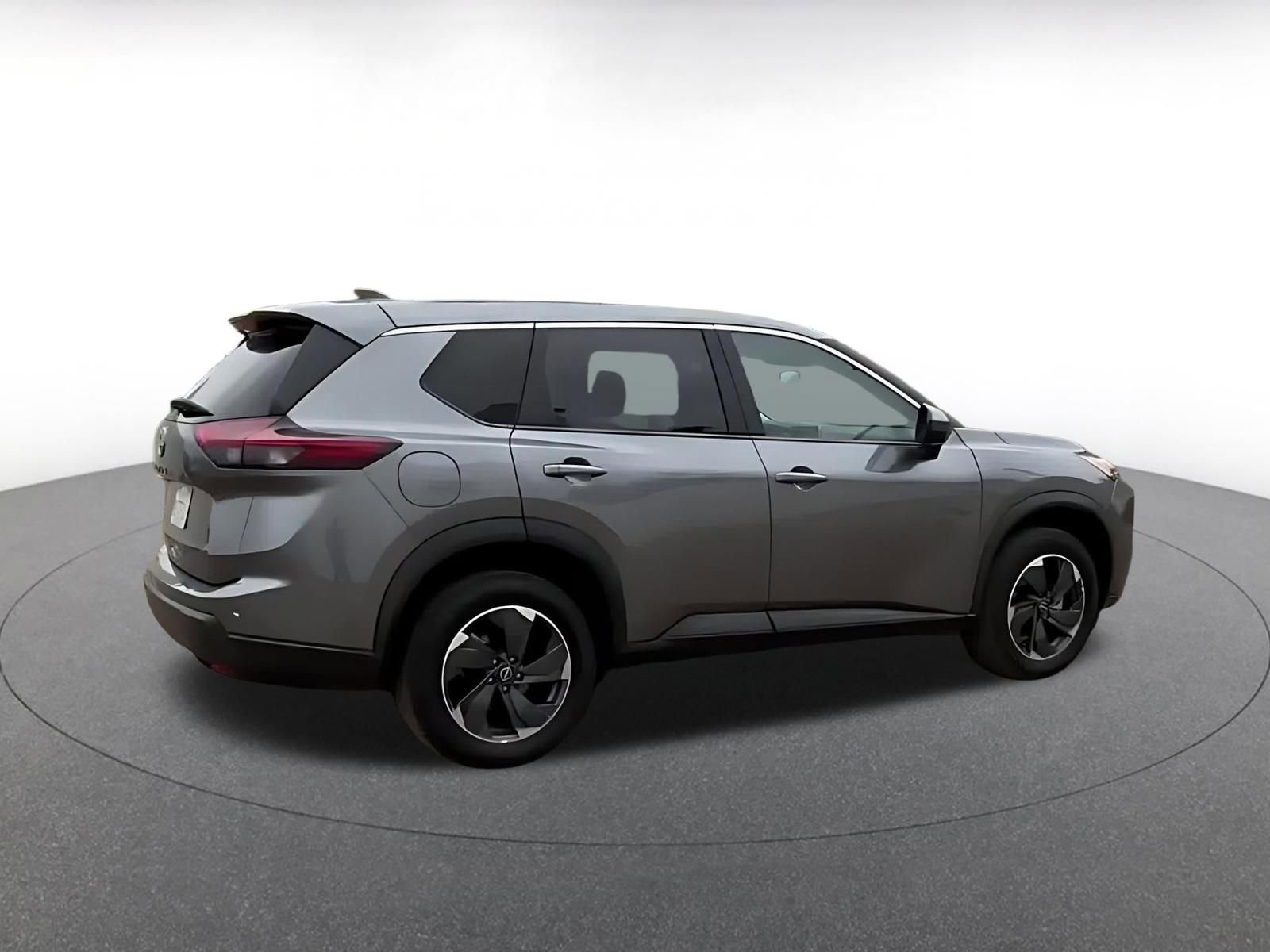 Used 2025 Nissan Rogue SV FWD image 15