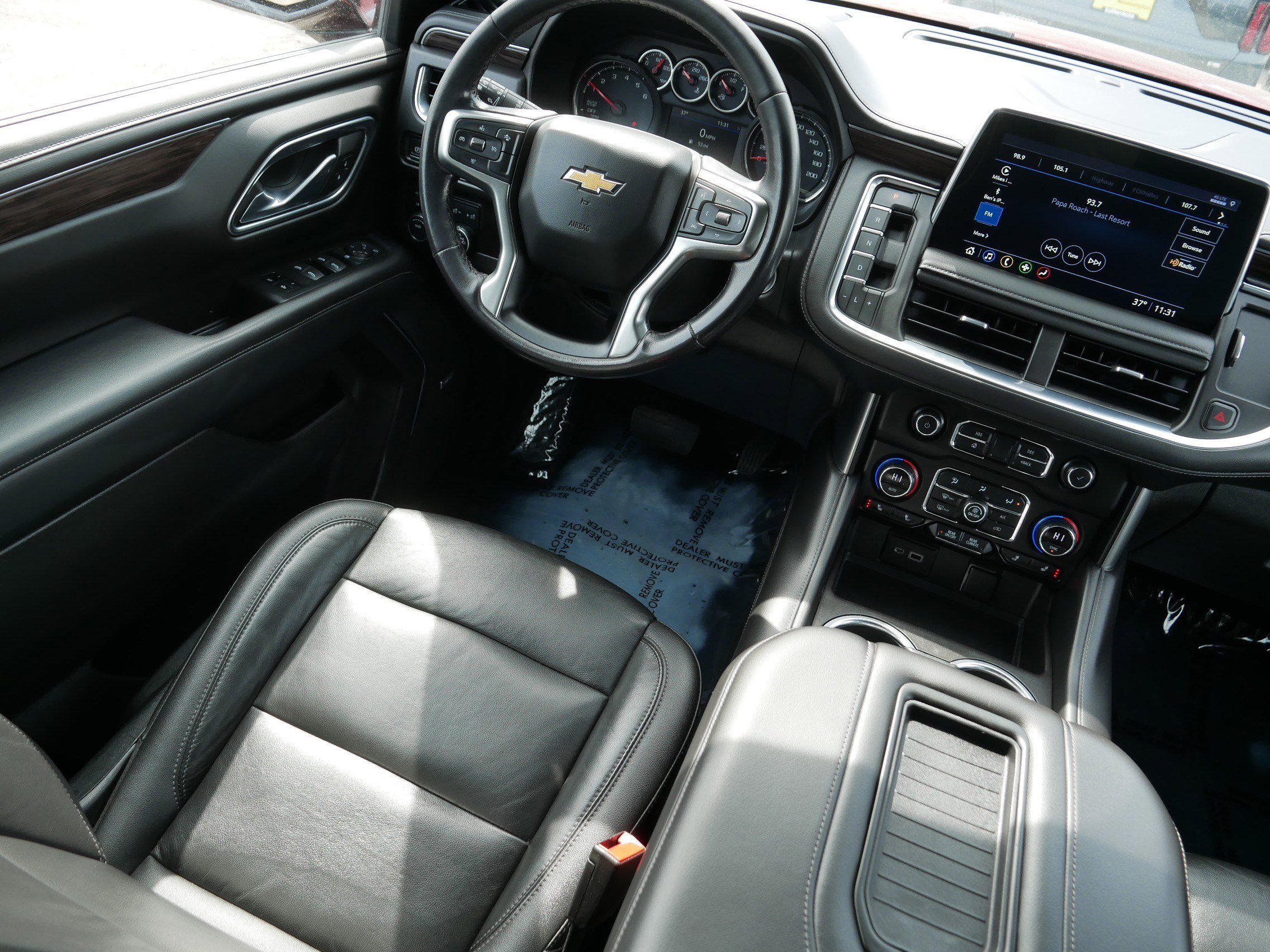 Used 2021 Chevrolet Suburban LT AWD/4WD image 9