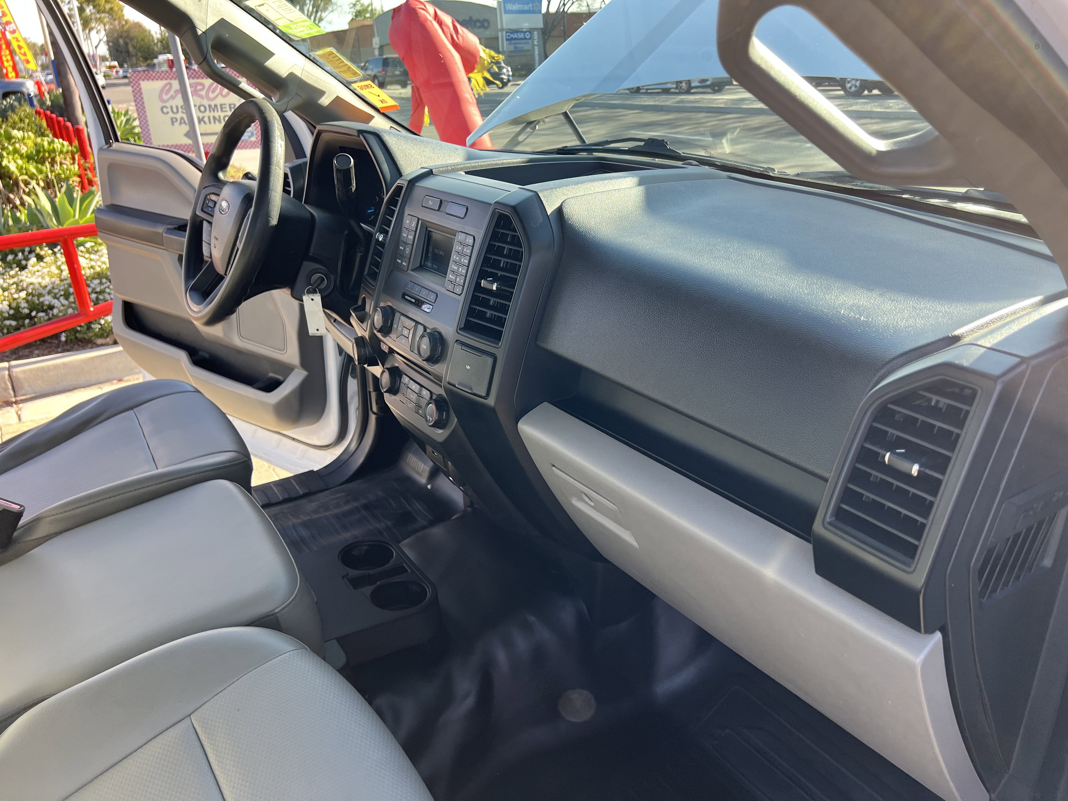 Used 2017 Ford F150 XL w/ Equipment Group 101A Mid RWD image 28