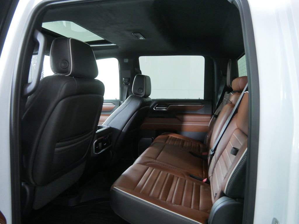 Used 2024 GMC Sierra 3500 Denali Ultimate image 20