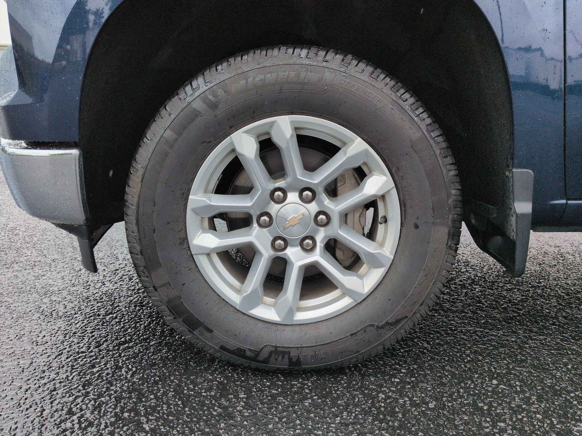 Certified 2023 Chevrolet Silverado 1500 LT AWD/4WD image 33