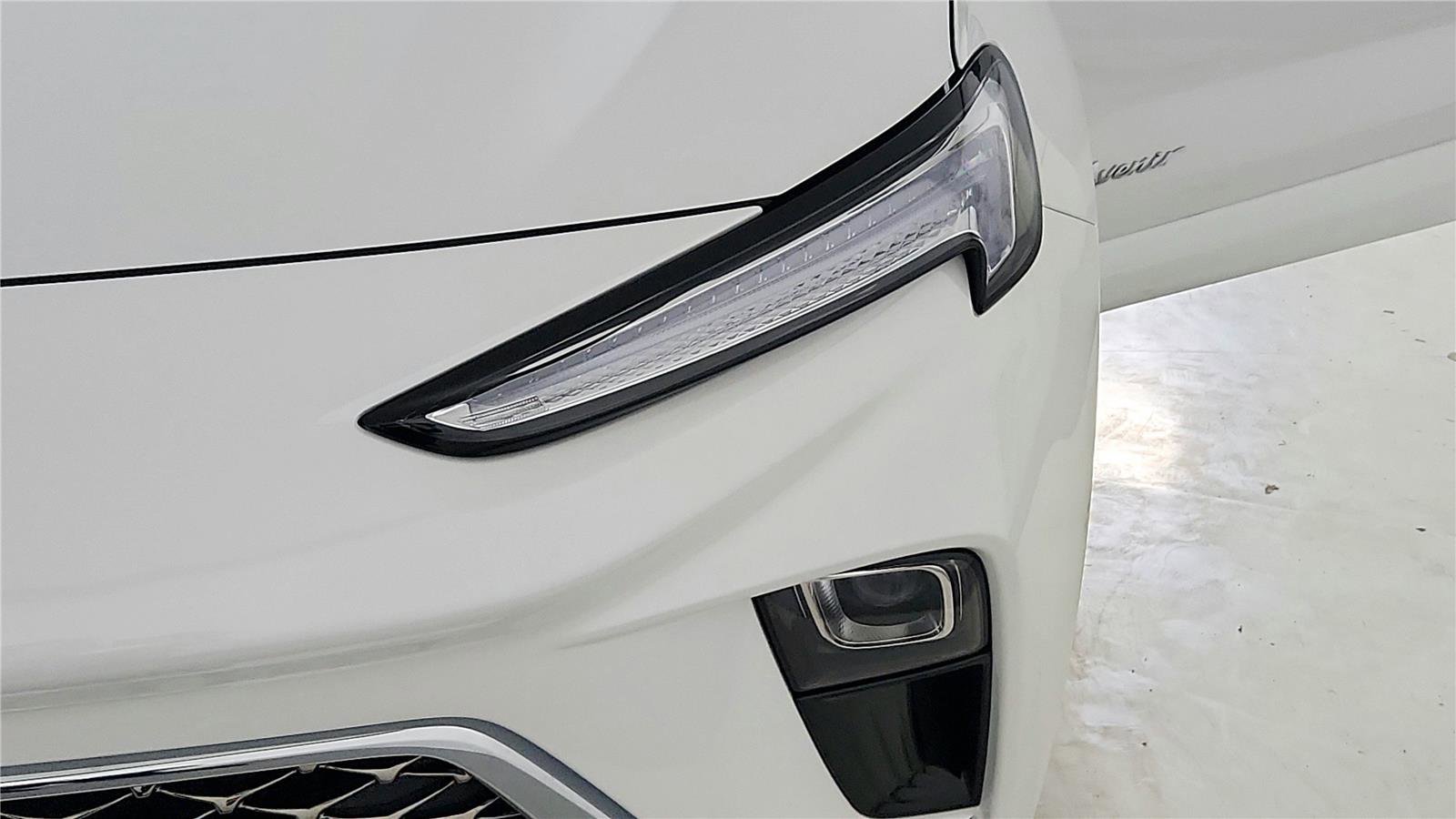 Used 2026 Buick Encore GX Avenir w/ Avenir Technology Package image 17