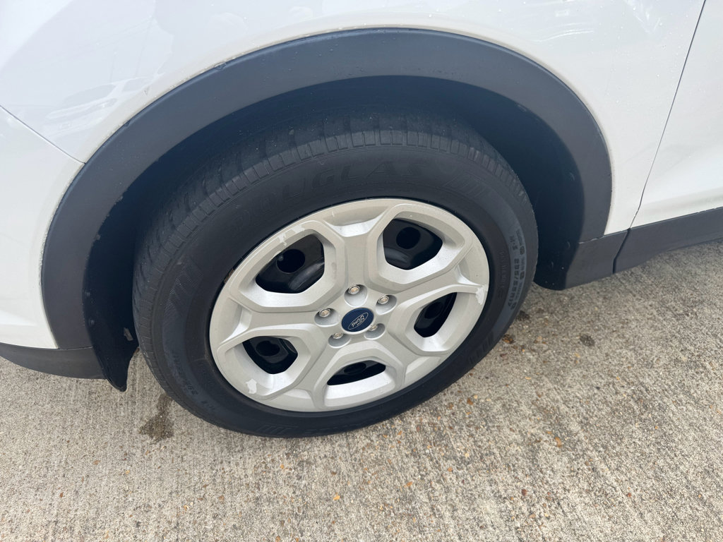 Used 2019 Ford Escape S image 9