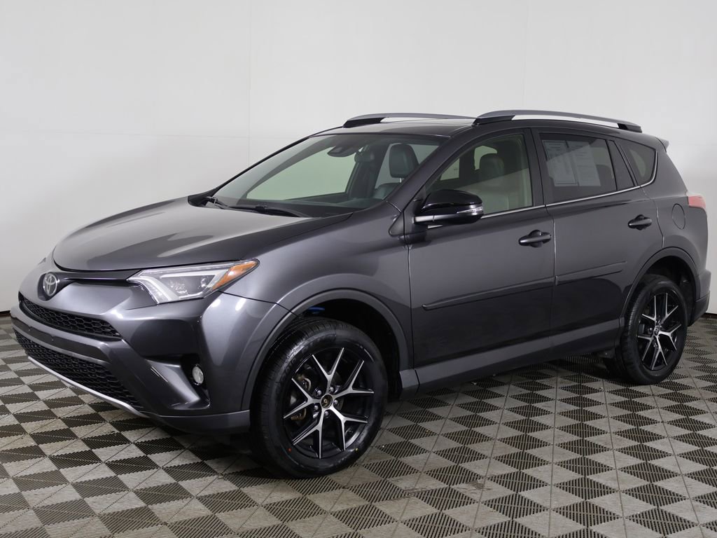 Used 2018 Toyota RAV4 SE w/ All Weather Liner Package image 8
