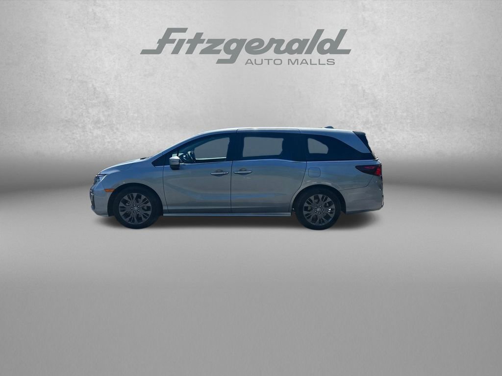 Used 2025 Honda Odyssey Touring image 4