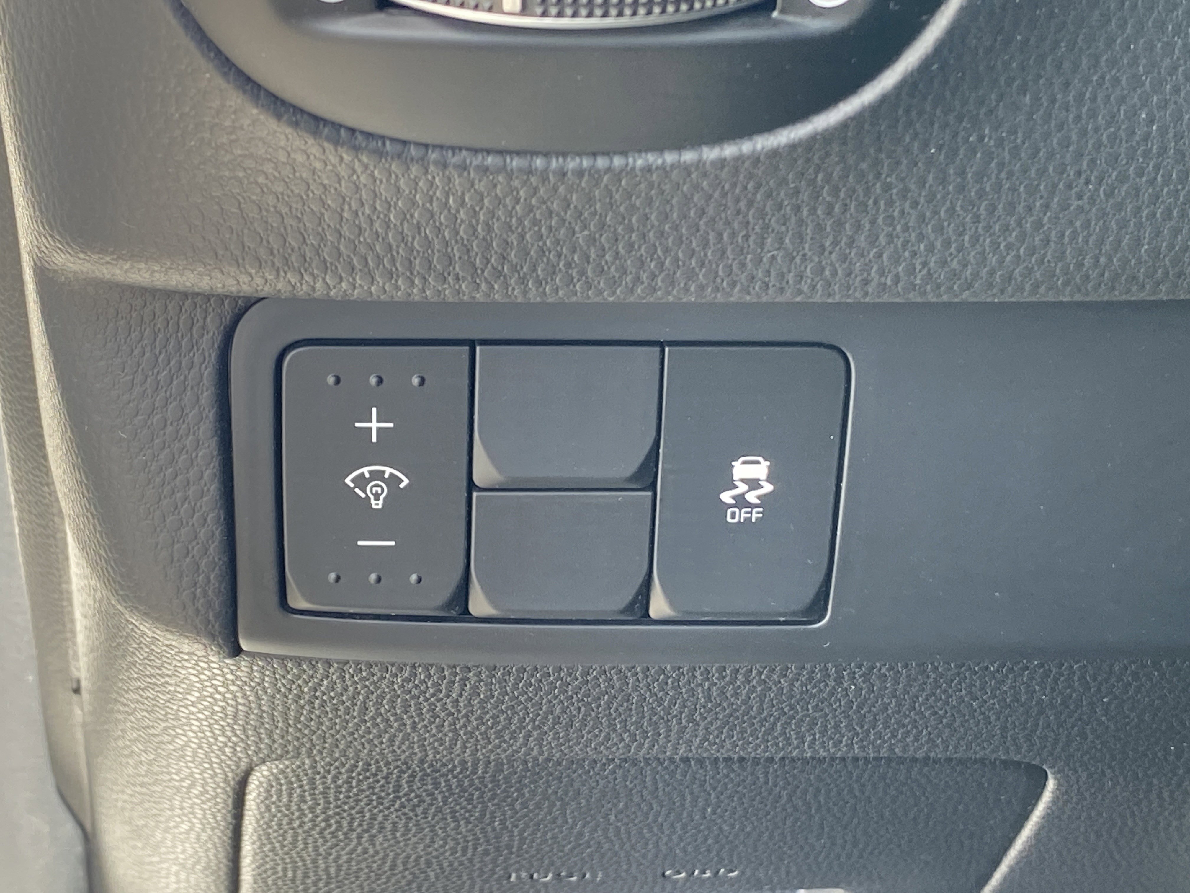 Used 2018 Kia Soul ! FWD image 14