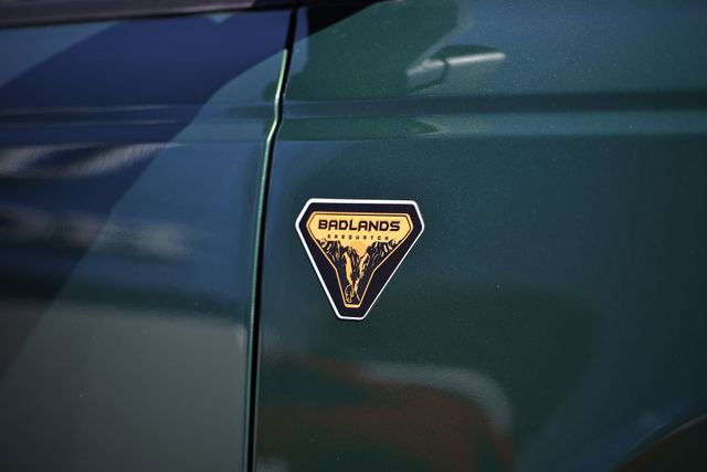 Used 2023 Ford Bronco Badlands image 16