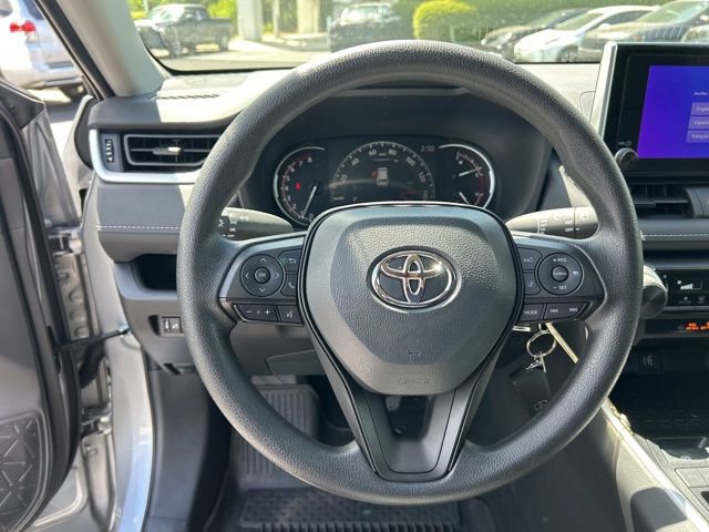 Used 2025 Toyota RAV4 LE FWD image 20