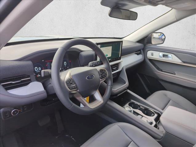 New 2025 Ford Explorer Active w/ Active Comfort Package image 3