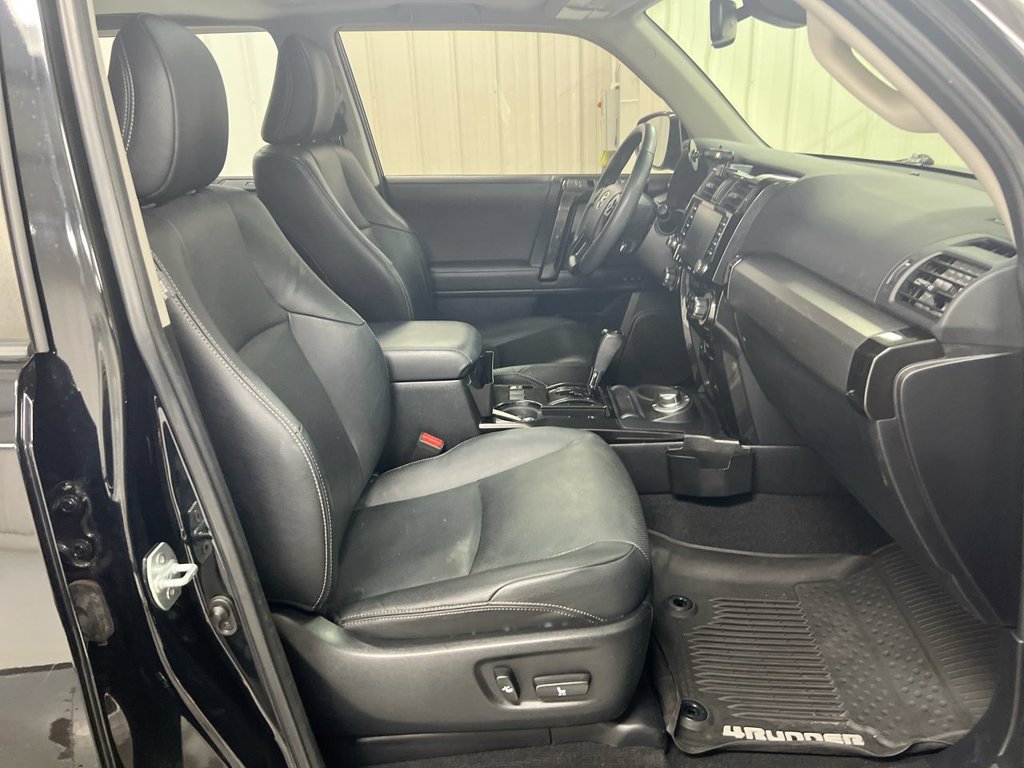 Used 2020 Toyota 4Runner Nightshade AWD/4WD image 23
