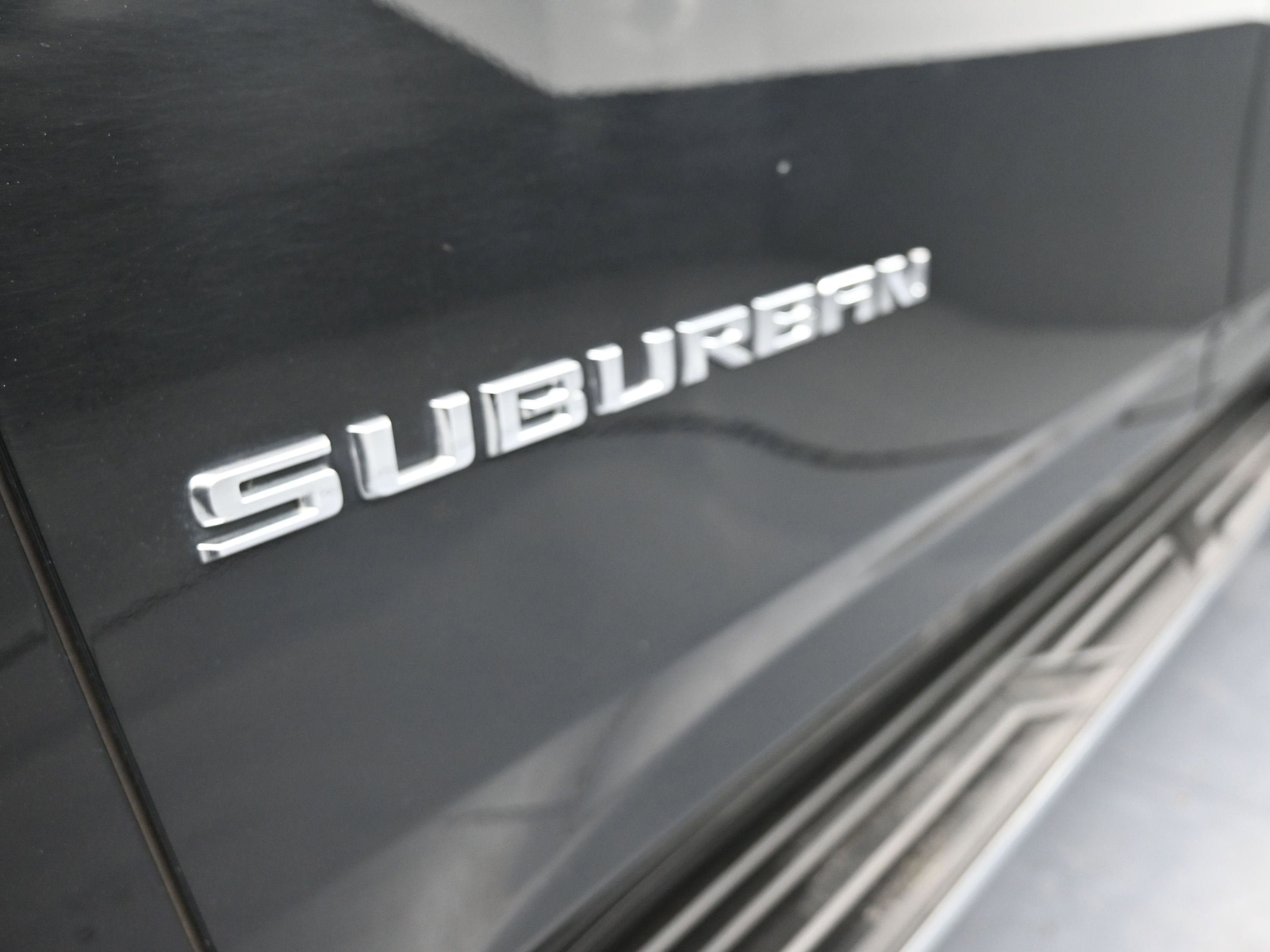 Used 2023 Chevrolet Suburban LT w/ Luxury Package AWD/4WD image 41