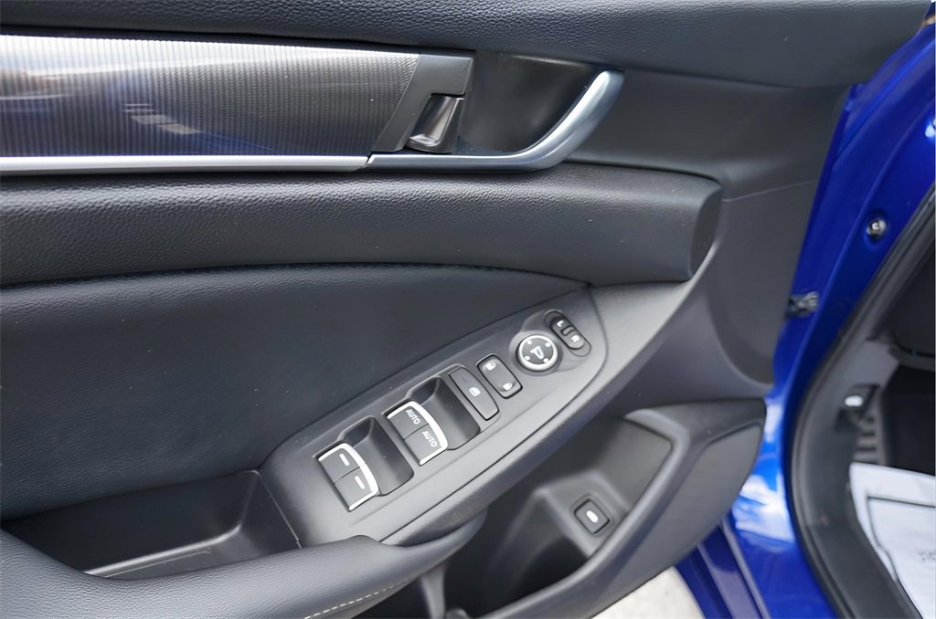 Used 2022 Honda Accord Sport image 7