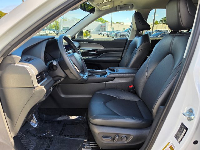 Used 2024 Toyota Grand Highlander AWD image 21