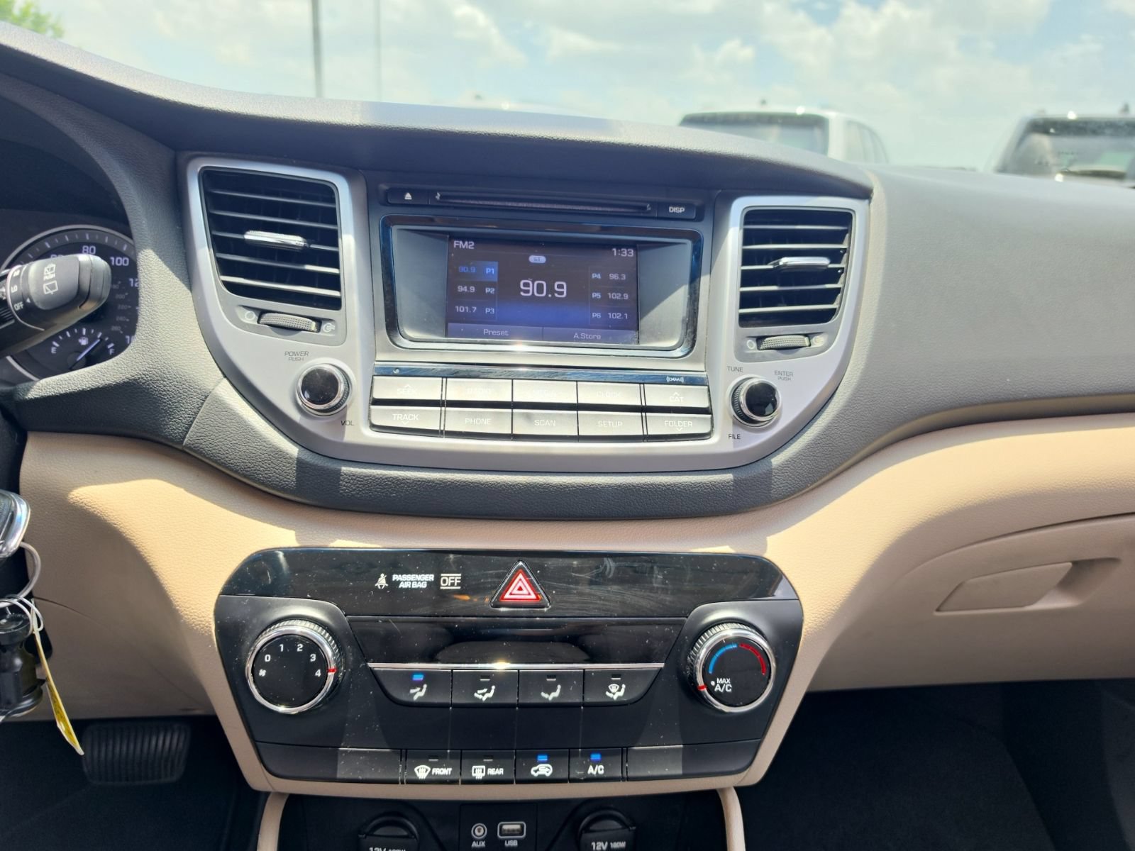 Used 2017 Hyundai Tucson SE w/ SE Popular Package 02 FWD image 19