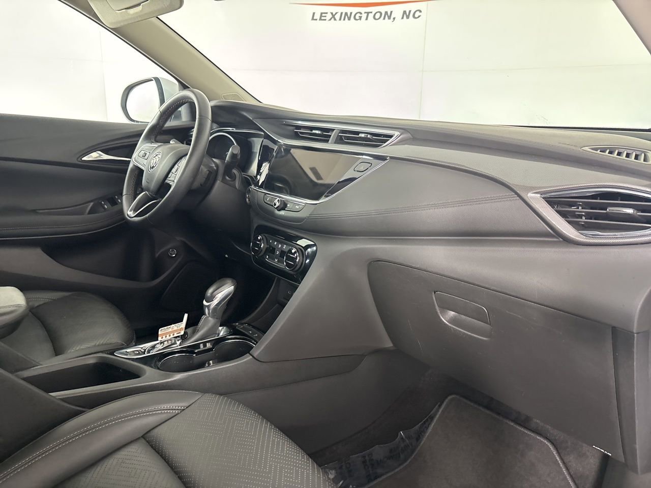 Used 2023 Buick Encore GX Essence w/ Experience Buick Package image 31