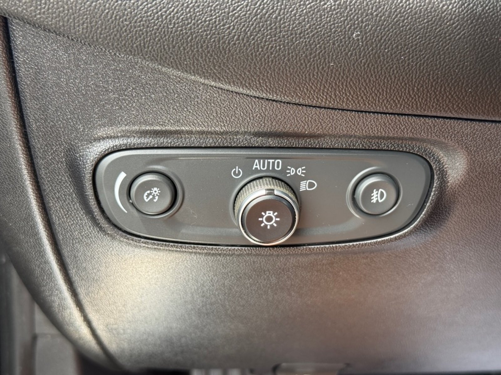 Used 2019 Chevrolet Equinox Premier FWD image 35
