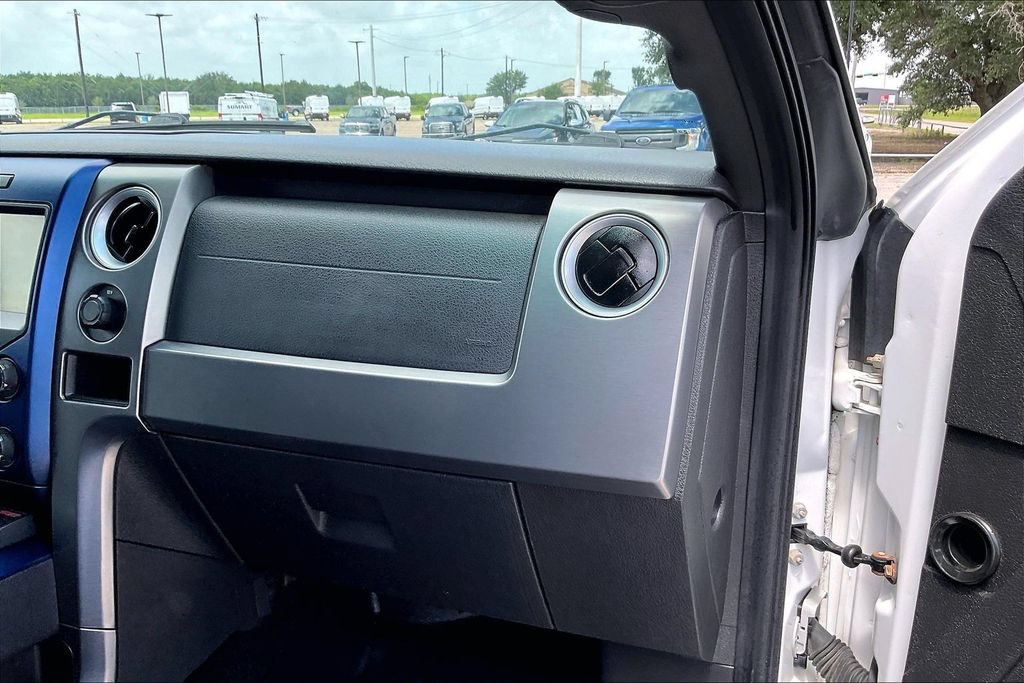 Used 2014 Ford F150 Raptor w/ Equipment Group 801A Luxury AWD/4WD image 23