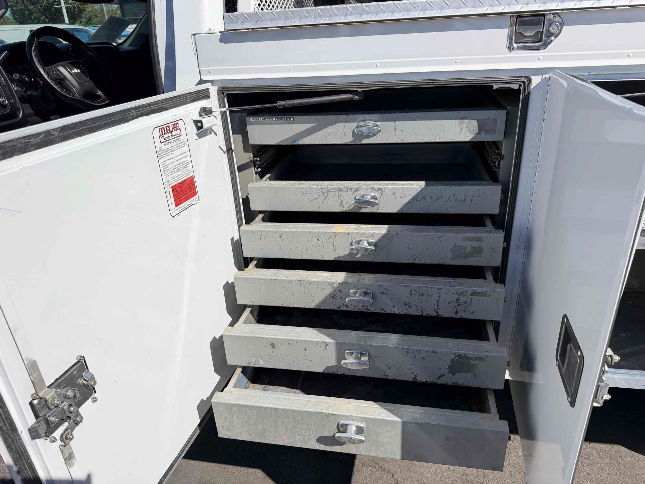 Used 2017 GMC Sierra 3500 2WD Regular Cab image 25
