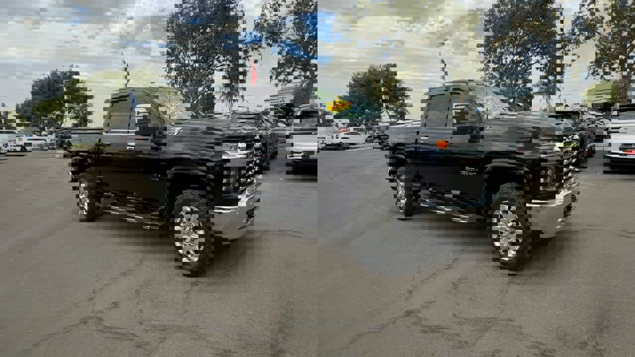 Used 2020 Chevrolet Silverado 2500 LTZ w/ LTZ Premium Package image 1